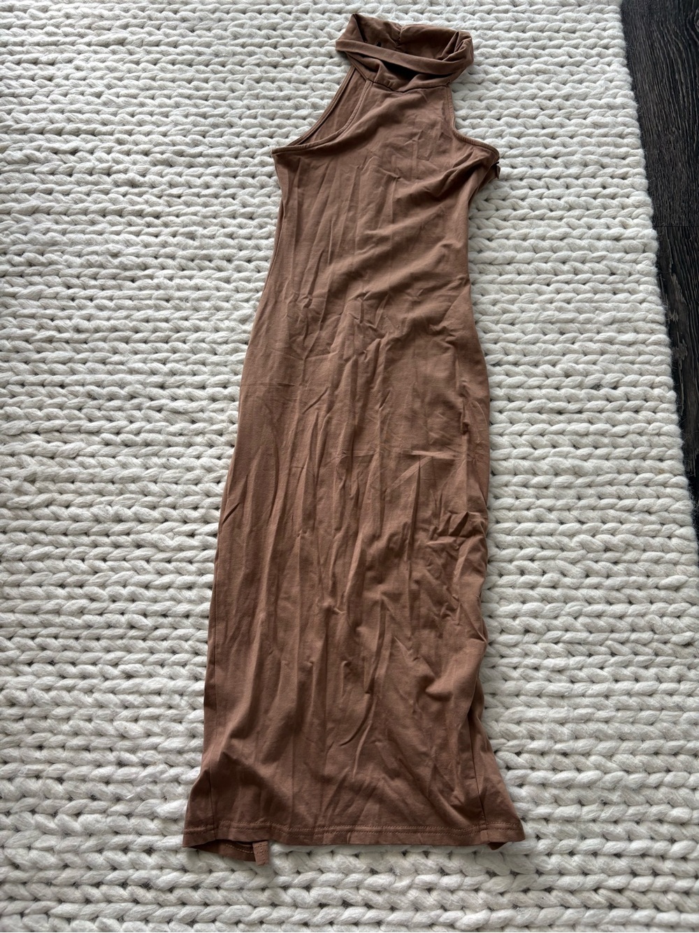 Sleeveless mock neck Midi Dress in Brown
Small